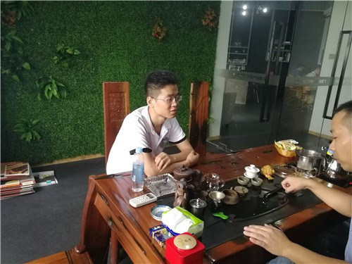 燦源裝飾交流會(huì)經(jīng)理洽談圖 燦源裝飾交流會(huì)經(jīng)理洽談圖