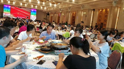 燦源裝飾交流會(huì)午餐圖 燦源裝飾交流會(huì)午餐圖