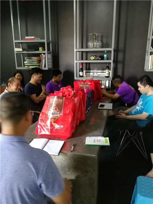 燦源裝飾早會圖 燦源裝飾早會圖