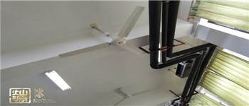 南寧某高校驚現(xiàn)卡帶風扇，這樣的學校裝修要不得