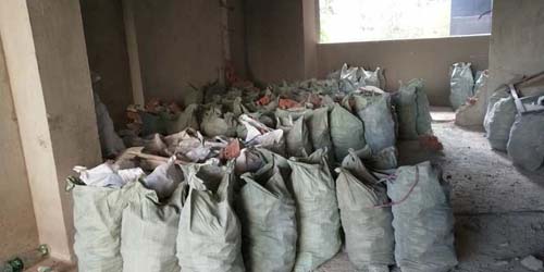 晉級(jí)托管南寧培訓(xùn)學(xué)校垃圾堆放處