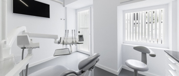 60平米牙科診所裝修效果圖  設(shè)計(jì)師居然對(duì)歷史建筑動(dòng)刀了