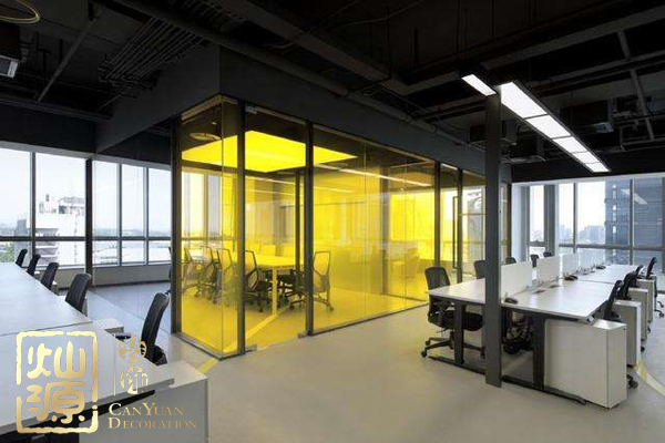 ofo小黃車日均退款3500人 ，走下神壇的小黃車辦公室人去樓空？