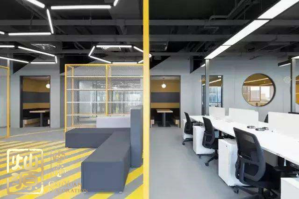 ofo小黃車日均退款3500人 ，走下神壇的小黃車辦公室人去樓空？