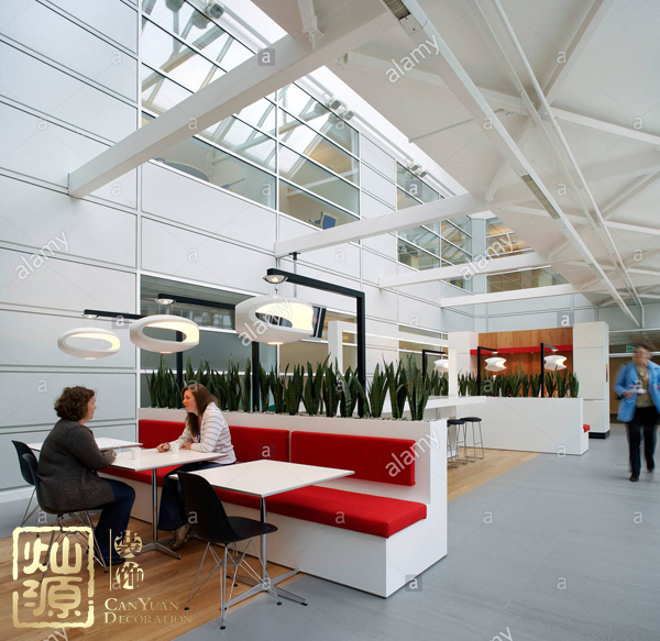 強(qiáng)生爽身粉致癌案宣判 揭開(kāi)美國(guó)強(qiáng)生集團(tuán)辦公室面紗