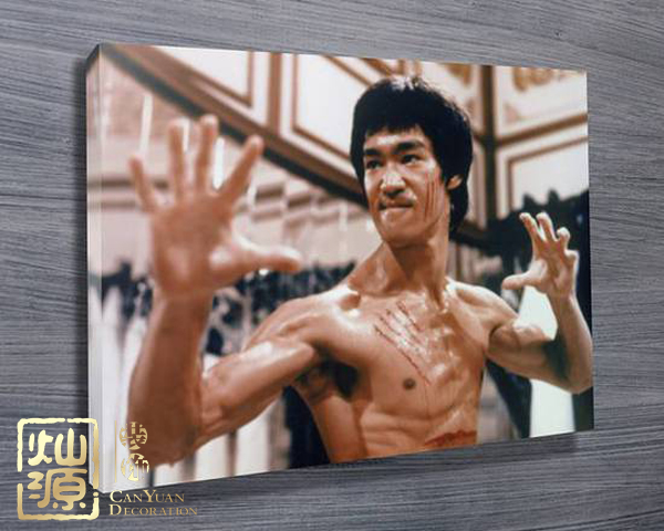 李小龍逝世46周年 回顧李小龍生平以及砸過(guò)的這間辦公室