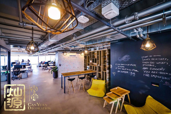 工業(yè)風辦公室裝修理念 享受有機自然的辦公空間