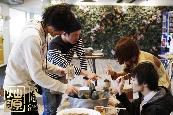 日本名古屋簡易工業(yè)風(fēng)辦公室設(shè)計 務(wù)實低調(diào)卻充滿溫情的辦公空間