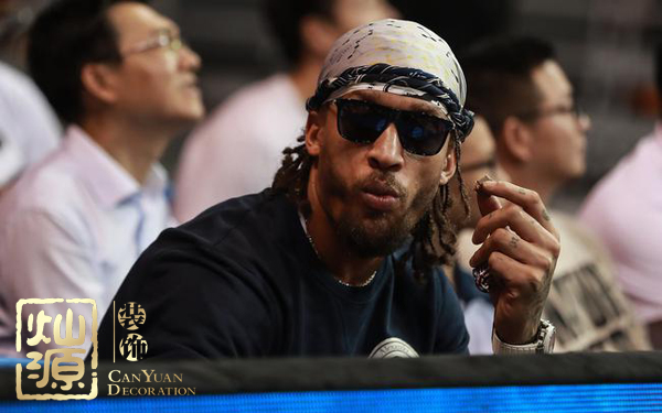 比斯利被禁賽5場 聊聊毀掉比利斯職業(yè)生涯的三次大麻被捕事件