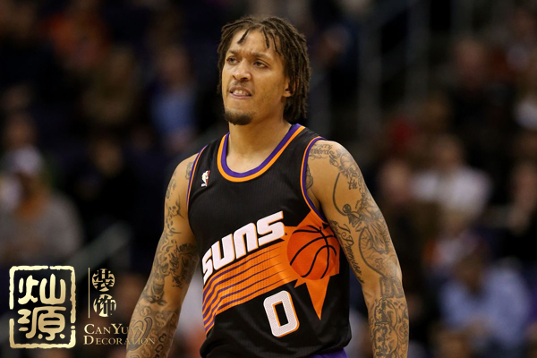 比斯利被禁賽5場 聊聊毀掉比利斯職業(yè)生涯的三次大麻被捕事件