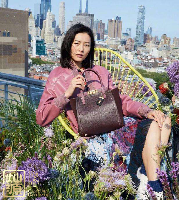 COACH蔻馳T恤辱華惹眾怒 【多圖】開扒蔻馳中國品牌代言人及蔻馳總部辦公室