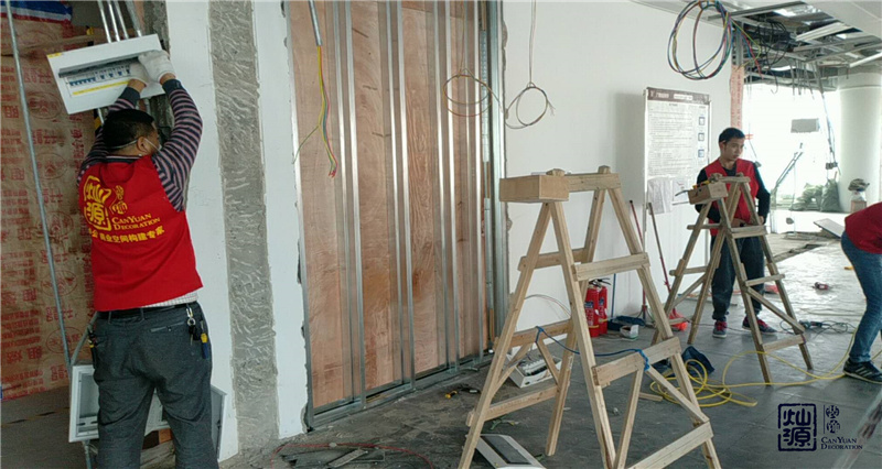 距離不僅產(chǎn)生美，還有安全！——辦公室裝修電路施工要點