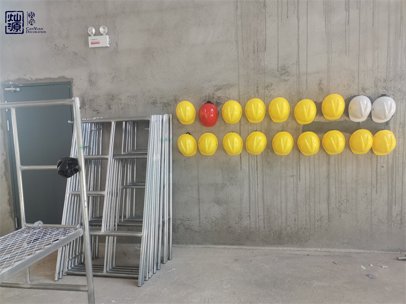 4S店辦公樓裝修項(xiàng)目開工現(xiàn)場(chǎng)